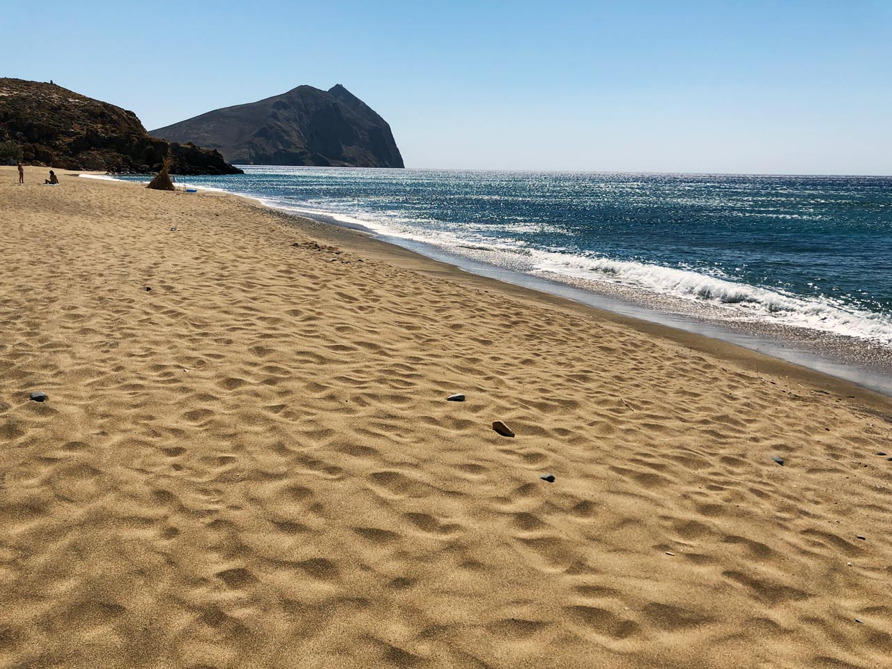 The majestic beach of Roukounas