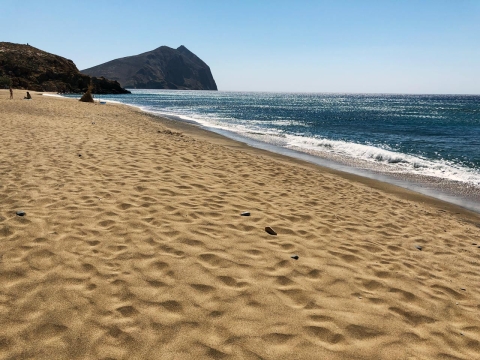 The majestic beach of Roukounas